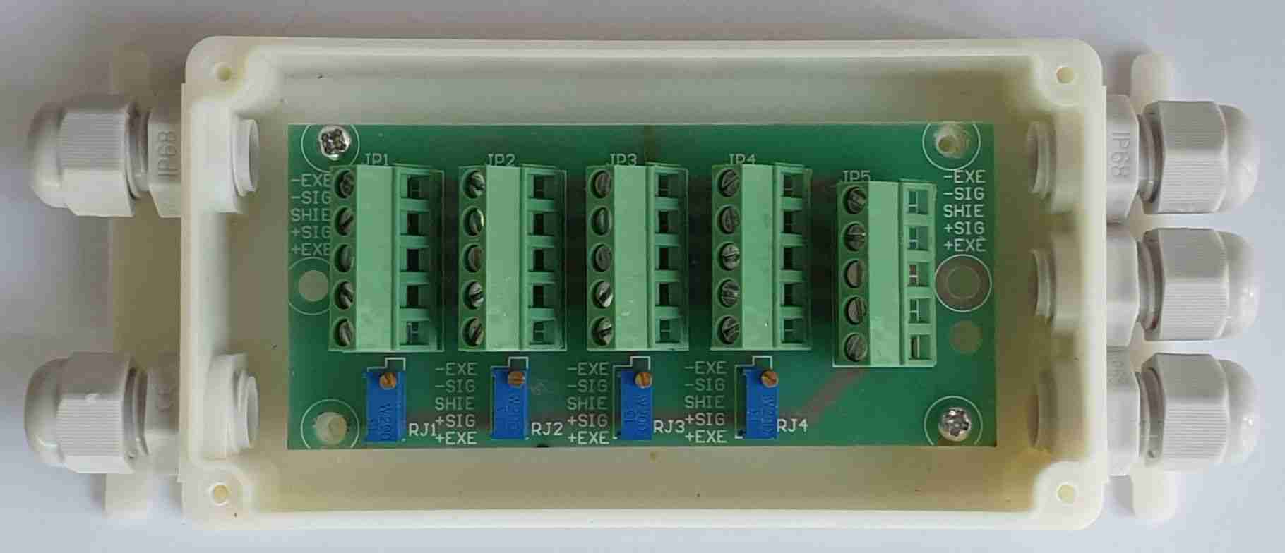 сумиращ блок за тензодатчици-4А